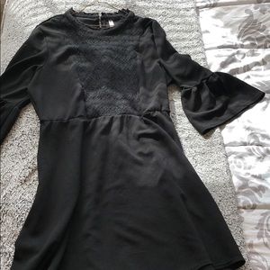 Black/lace dress
